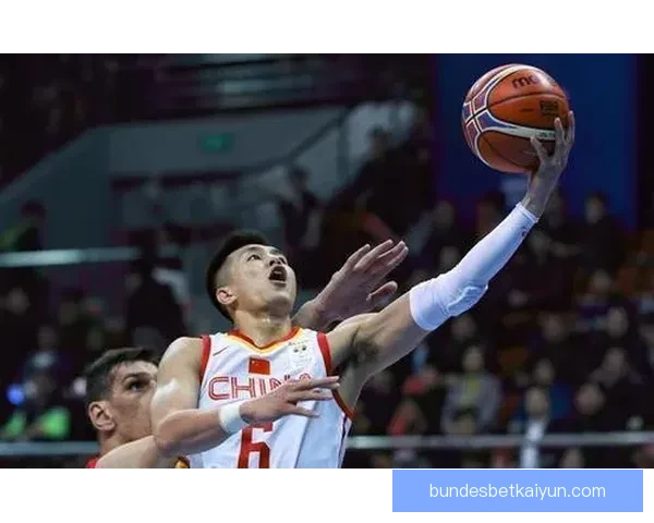 沃克在本赛季对抗能力持续提升，表现稳健成为球队防线关键。