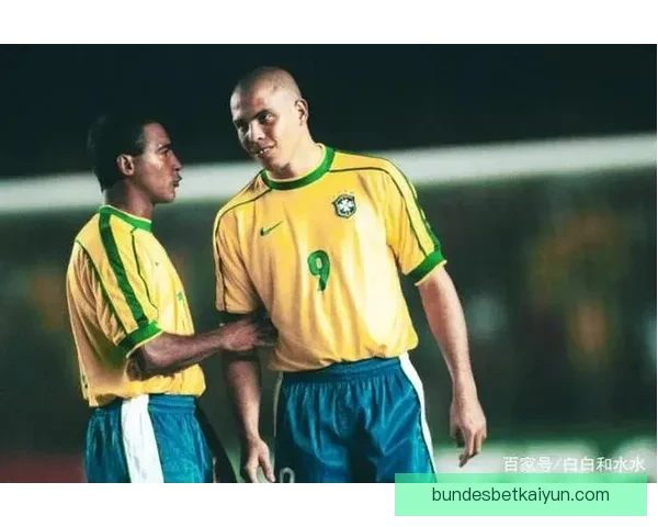 马尔蒂尼领导能力持续受到赞誉，球队在他的指导下发挥稳定。