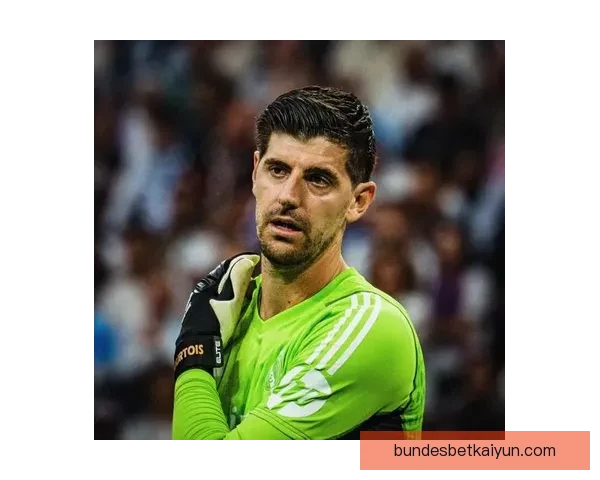 库尔图瓦荣膺欧冠决赛MVP,表现稳健助队捧杯 库尔图瓦荣膺欧冠决赛MVP,表现稳健助队捧杯